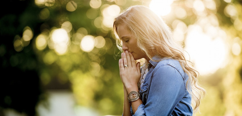 Ինչպես է աղոթքը ստեղծում դրական տրամադրություն